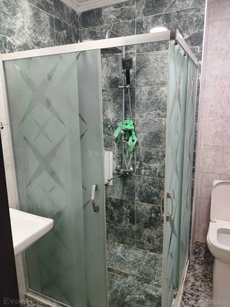 Kirayə verilir 2 otaqlı Mənzil Yeni tikili 60 m² Neftçilər m. - şəkil 10