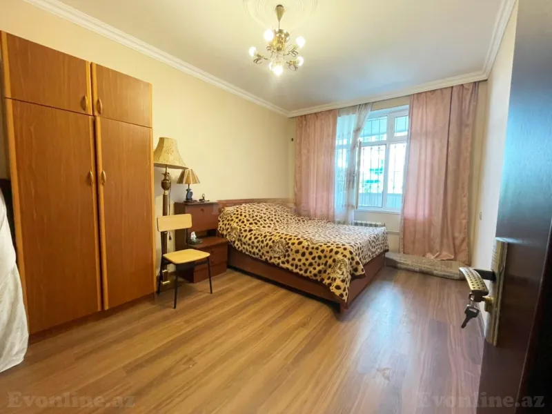 Kirayə verilir 2 otaqlı Mənzil Köhnə tikili 60 m² Yasamal r. - şəkil 13