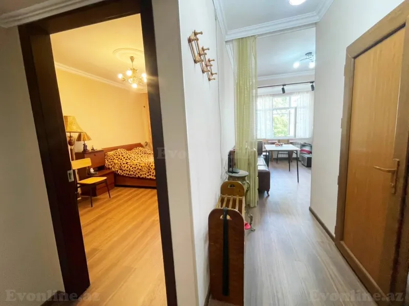 Kirayə verilir 2 otaqlı Mənzil Köhnə tikili 60 m² Yasamal r. - şəkil 16