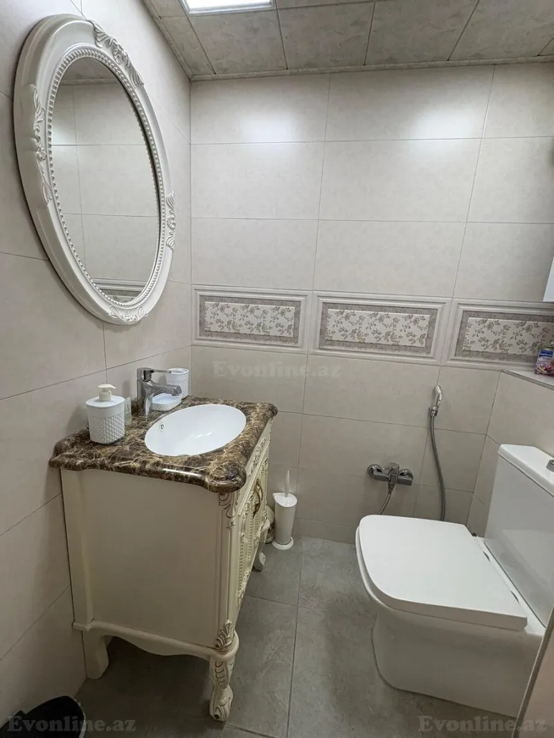 Satılır 1 otaqlı Mənzil Köhnə tikili 40 m² 8 Noyabr m. - şəkil 9