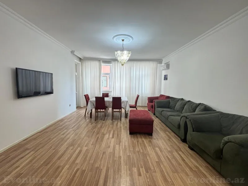 3 otaqlı Mənzil 140 m² Xətai r. Kirayə verilir
