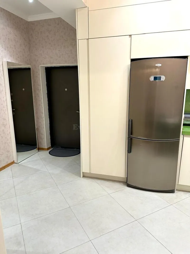 Satılır 3 otaqlı Mənzil Yeni tikili 122 m² 28 May m. - şəkil 4