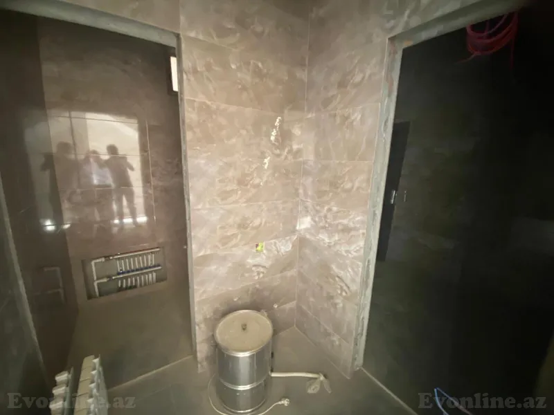 Satılır 8 otaqlı Həyət evi 300 m² Badamdar - şəkil 16