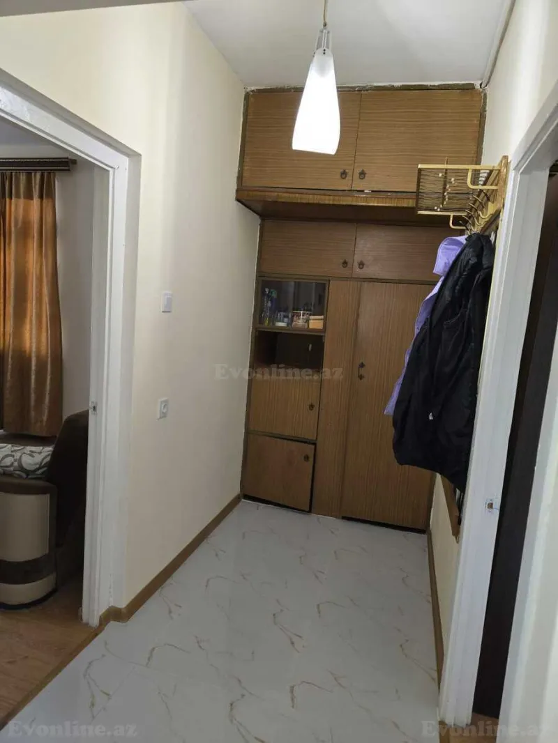 Kirayə verilir 2 otaqlı Mənzil Köhnə tikili 50 m² Neftçilər m. - şəkil 10