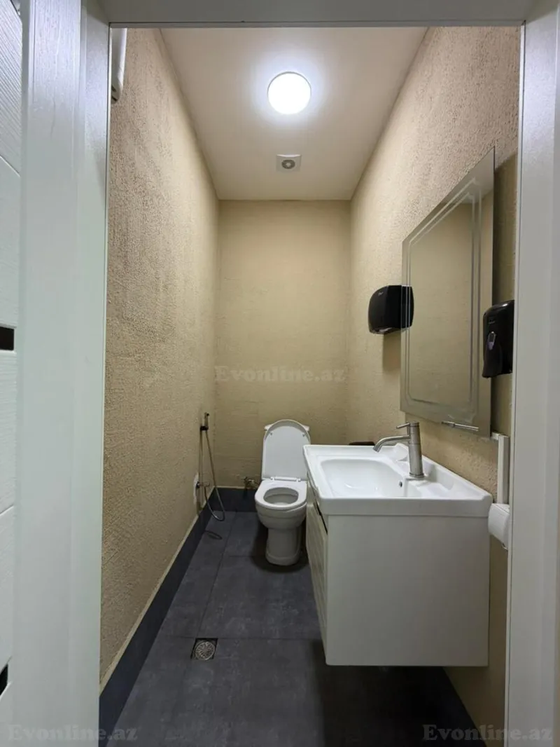 Kirayə verilir Ofis 131 m² 28 May m. - şəkil 8