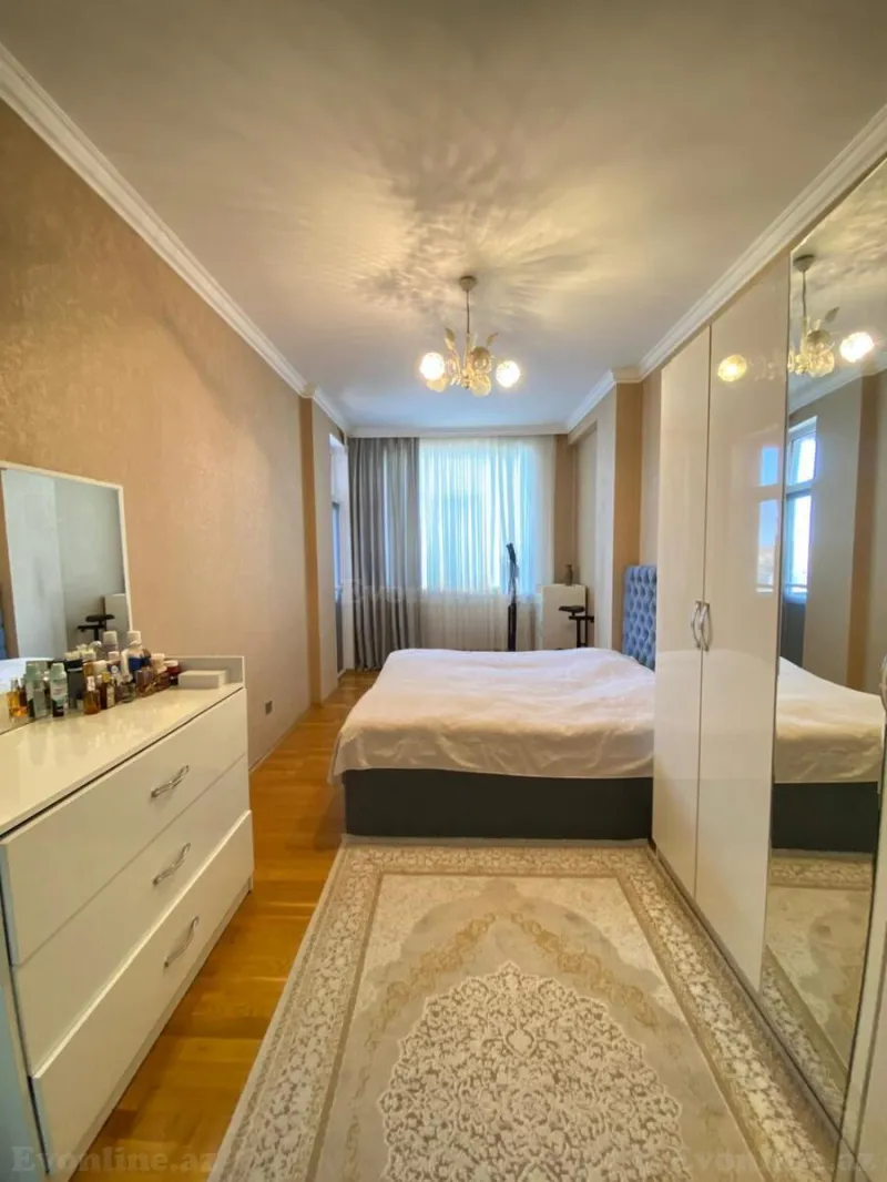 Satılır 3 otaqlı Mənzil Yeni tikili 110 m² Elmlər Akademiyası m. - şəkil 8