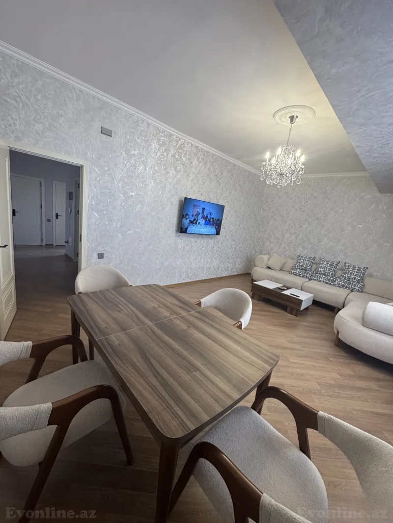Kirayə verilir 2 otaqlı Mənzil Yeni tikili 84 m² Bayıl