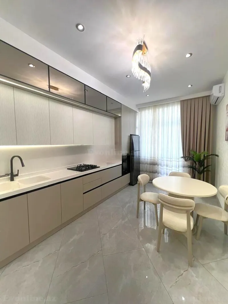 Satılır 4 otaqlı Mənzil Yeni tikili 145 m² 8 Noyabr m. - şəkil 15