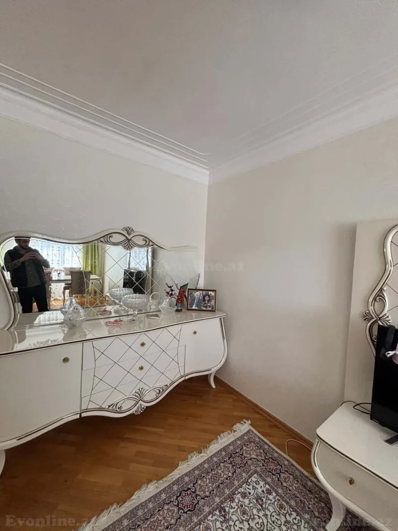 Kirayə verilir 3 otaqlı Mənzil Köhnə tikili 80 m² Qara Qarayev m. - şəkil 3