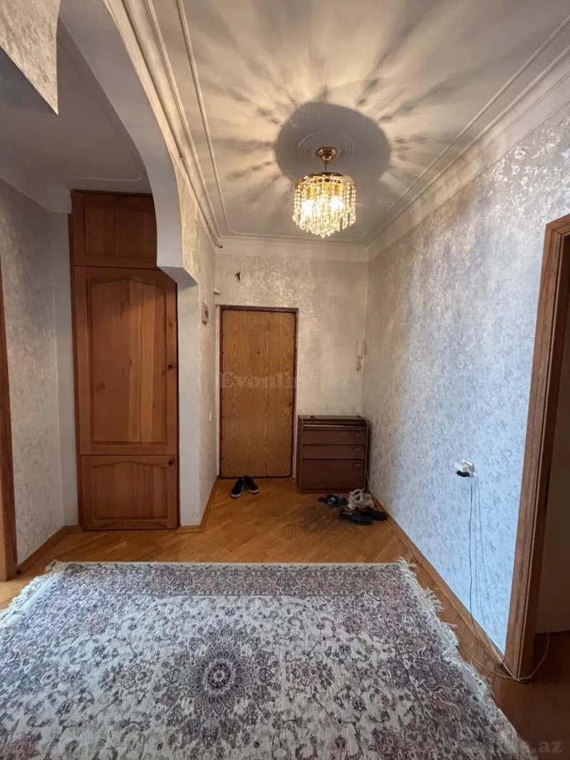 Kirayə verilir 3 otaqlı Mənzil Köhnə tikili 80 m² Qara Qarayev m. - şəkil 11