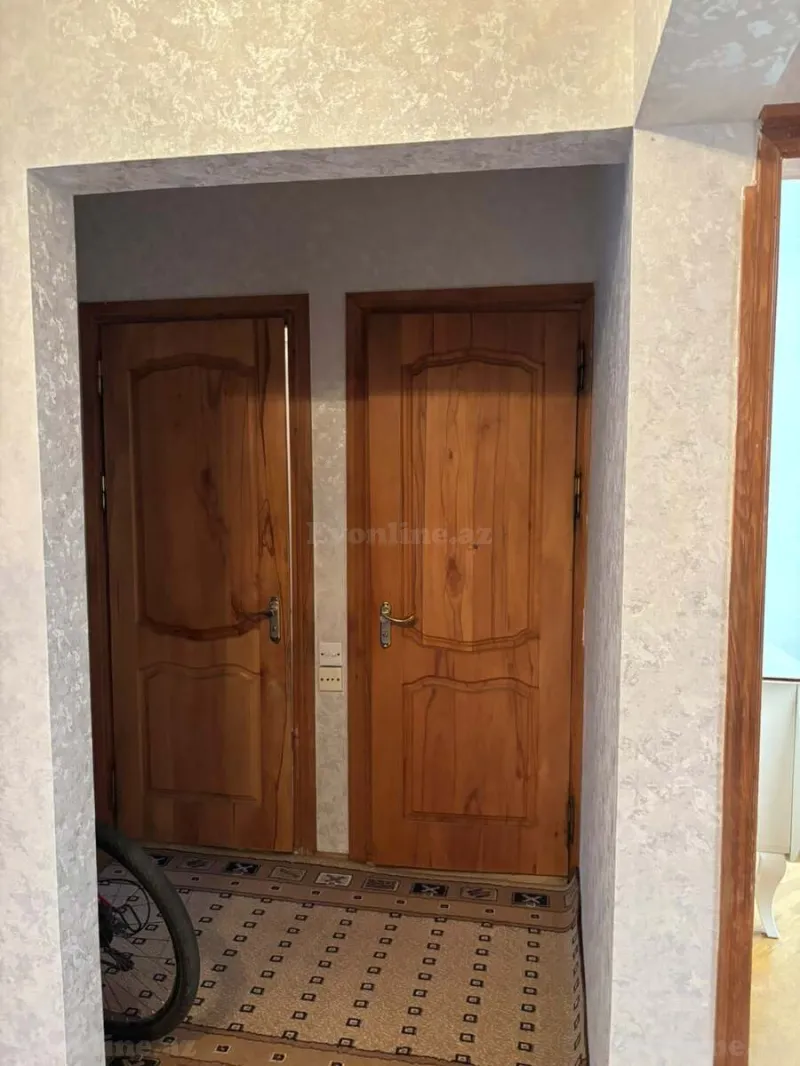 Kirayə verilir 3 otaqlı Mənzil Köhnə tikili 80 m² Qara Qarayev m. - şəkil 12