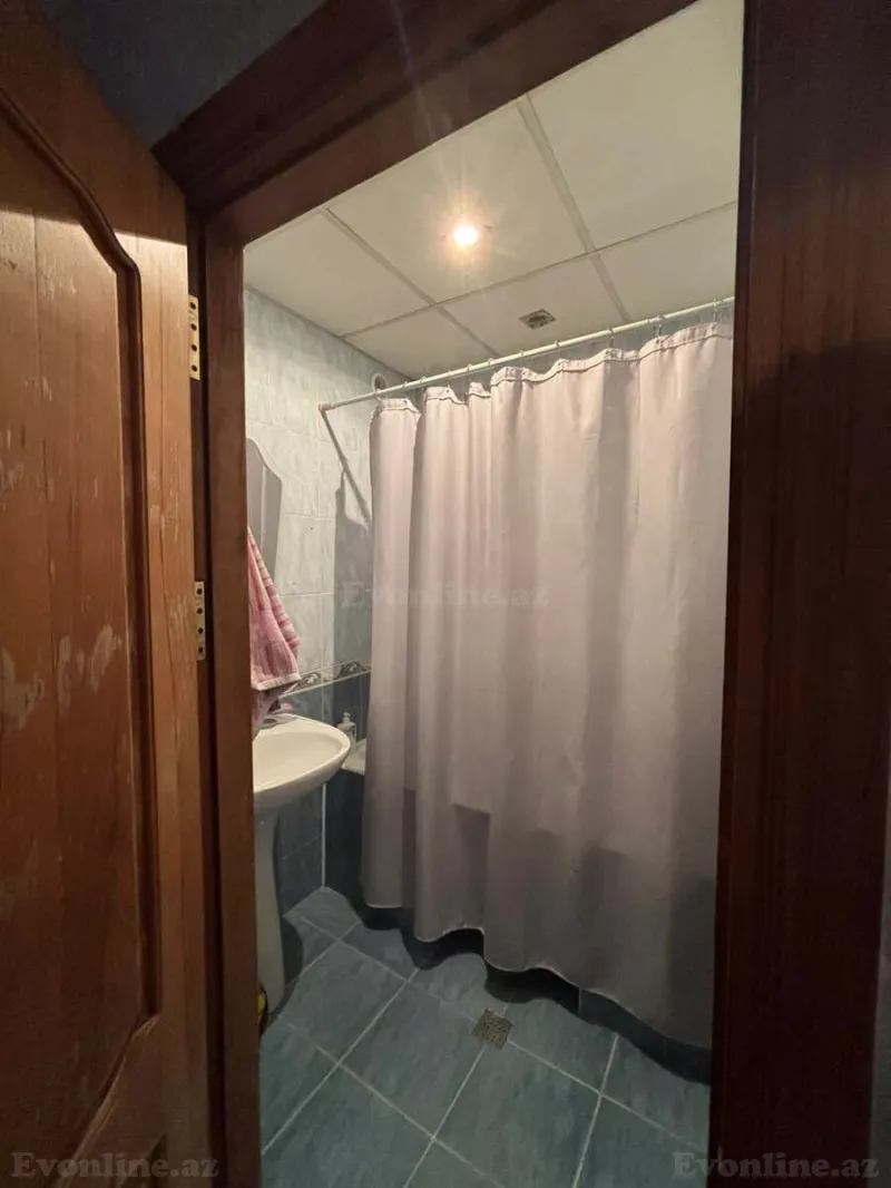 Kirayə verilir 3 otaqlı Mənzil Köhnə tikili 80 m² Qara Qarayev m. - şəkil 14