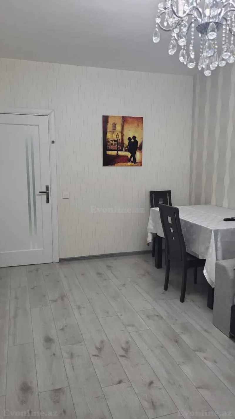 Satılır 5 otaqlı Mənzil Köhnə tikili 110 m² Həzi Aslanov m. - şəkil 2