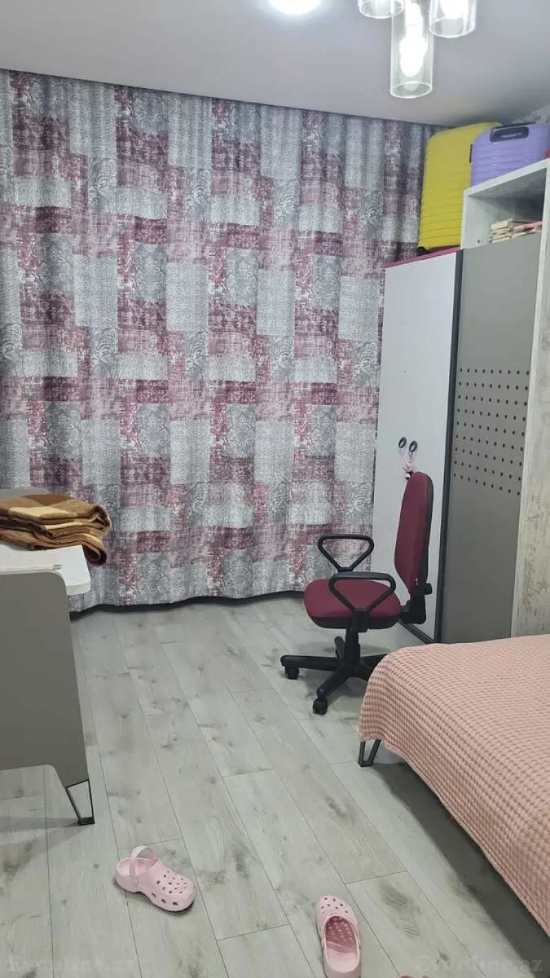 Satılır 5 otaqlı Mənzil Köhnə tikili 110 m² Həzi Aslanov m. - şəkil 4