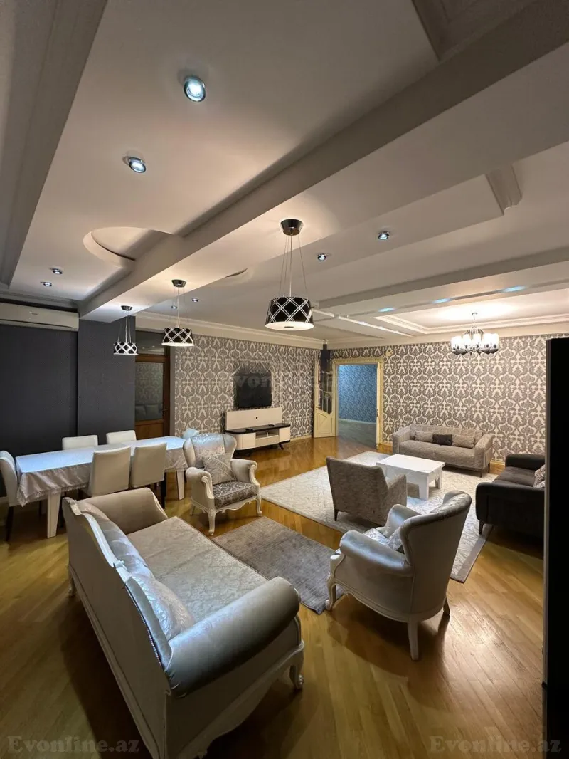 Kirayə verilir 4 otaqlı Mənzil Yeni tikili 195 m² 28 May m. - şəkil 2