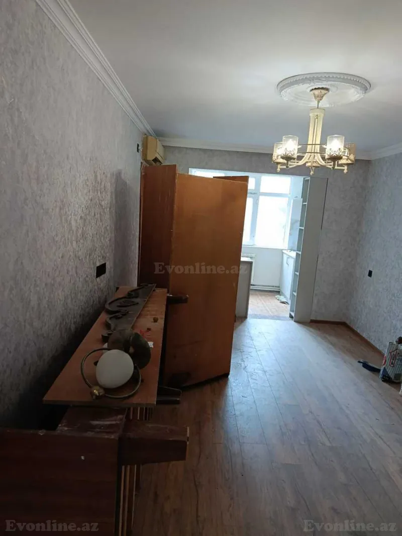 Kirayə verilir 3 otaqlı Mənzil Köhnə tikili 42 m² Neftçilər m. - şəkil 3