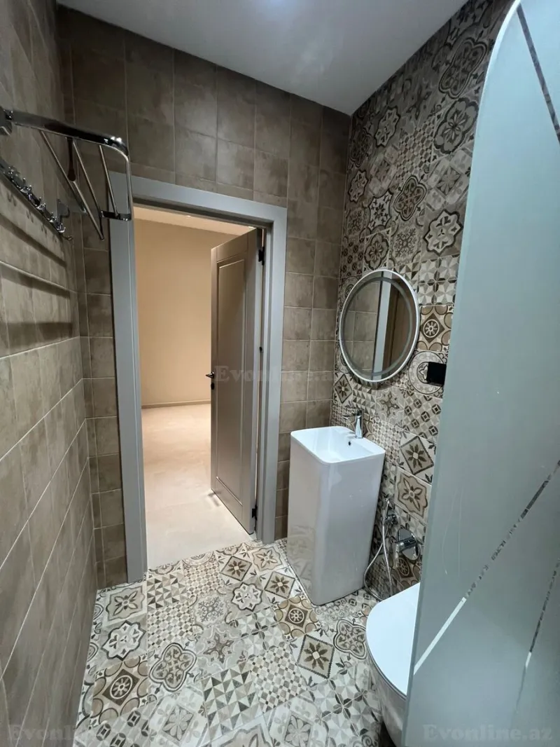 Satılır 5 otaqlı Həyət evi 150 m² Novxanı - şəkil 14