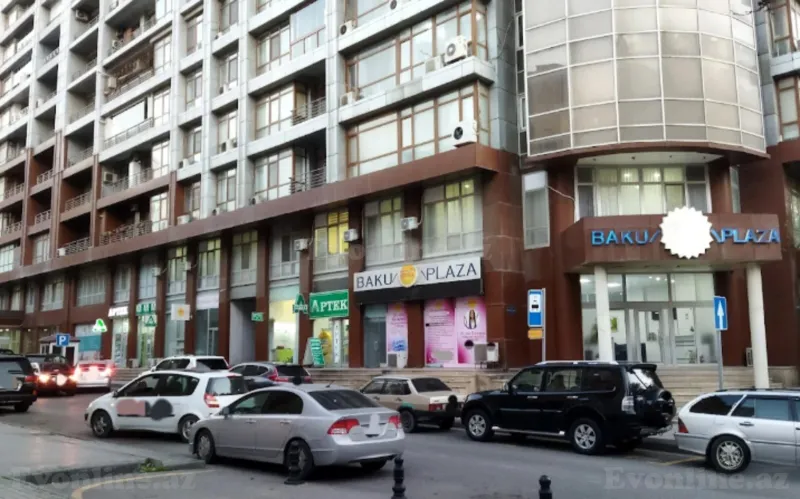 3 otaqlı Mənzil 140 m² 28 May m. Satılır