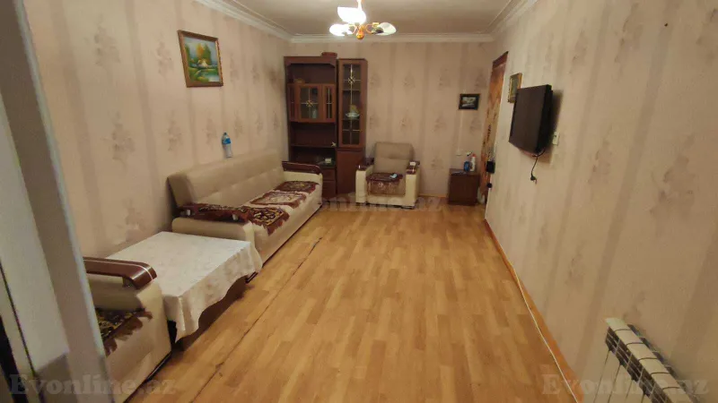 2 otaqlı Mənzil 45 m² Neftçilər m. Satılır