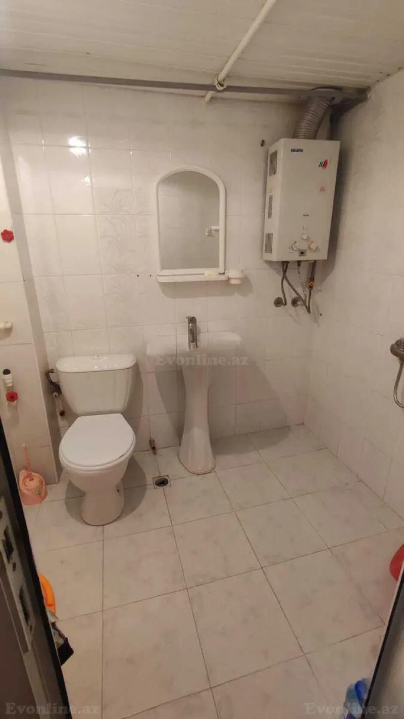 Satılır 2 otaqlı Mənzil Köhnə tikili 45 m² Neftçilər m. - şəkil 12