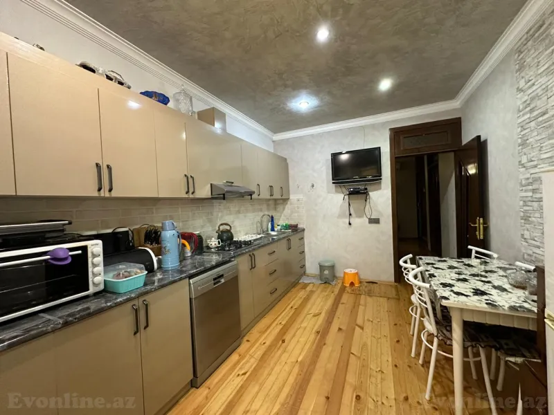Satılır 5 otaqlı Həyət evi 200 m² Xırdalan - şəkil 4