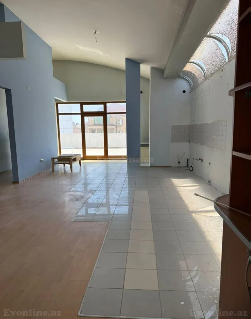 Kirayə verilir 15 otaqlı Həyət evi 980 m² Gənclik m. - şəkil 6
