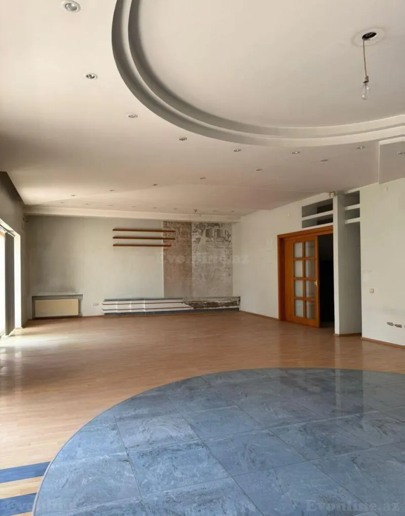 Kirayə verilir 15 otaqlı Həyət evi 980 m² Gənclik m. - şəkil 7
