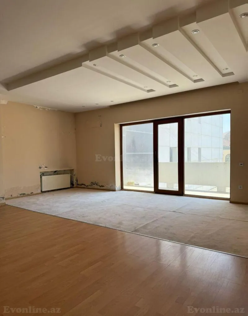 Kirayə verilir 15 otaqlı Həyət evi 980 m² Gənclik m. - şəkil 8