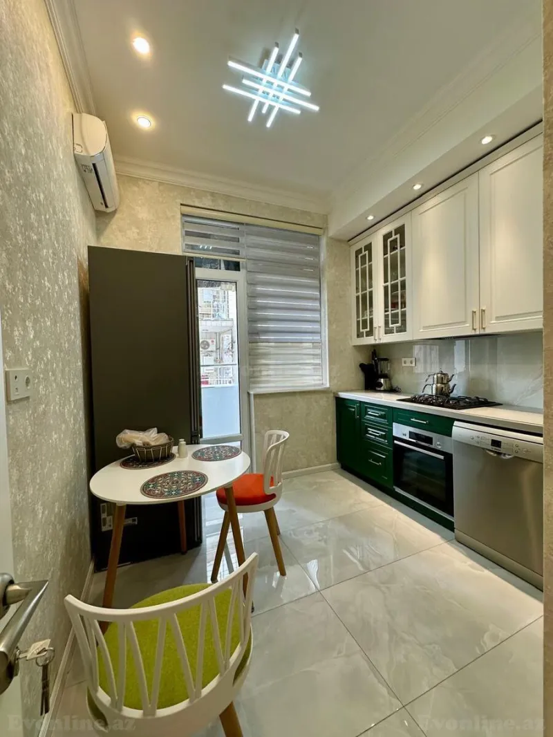 Satılır 3 otaqlı Mənzil Yeni tikili 117 m² Nizami m. - şəkil 6