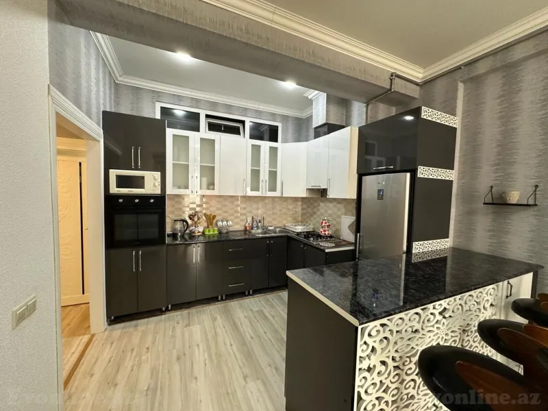 Kirayə verilir 3 otaqlı Mənzil Yeni tikili 100 m² Səbail r. - şəkil 6