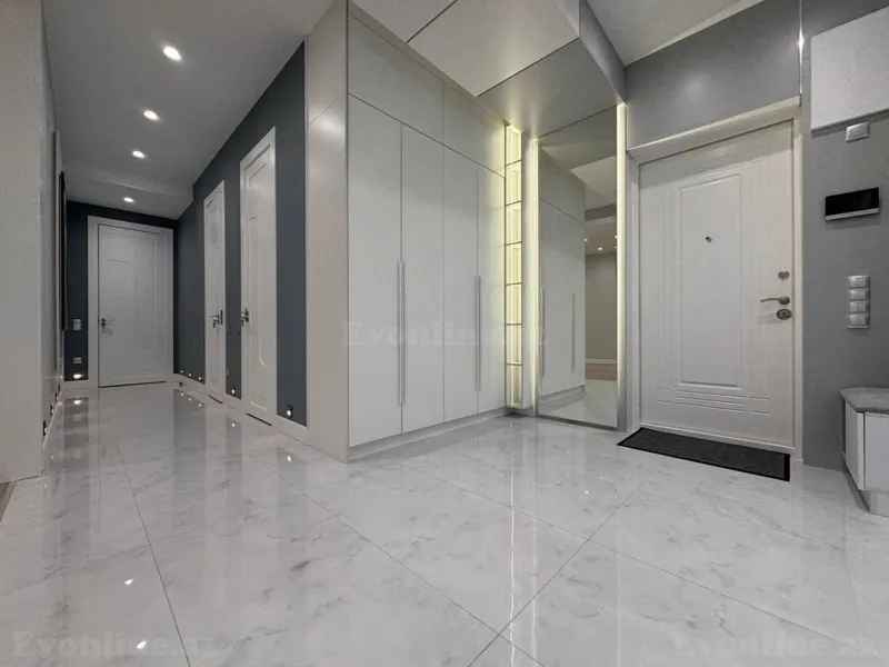 Kirayə verilir 3 otaqlı Mənzil Yeni tikili 215 m² Nərimanov r. - şəkil 6