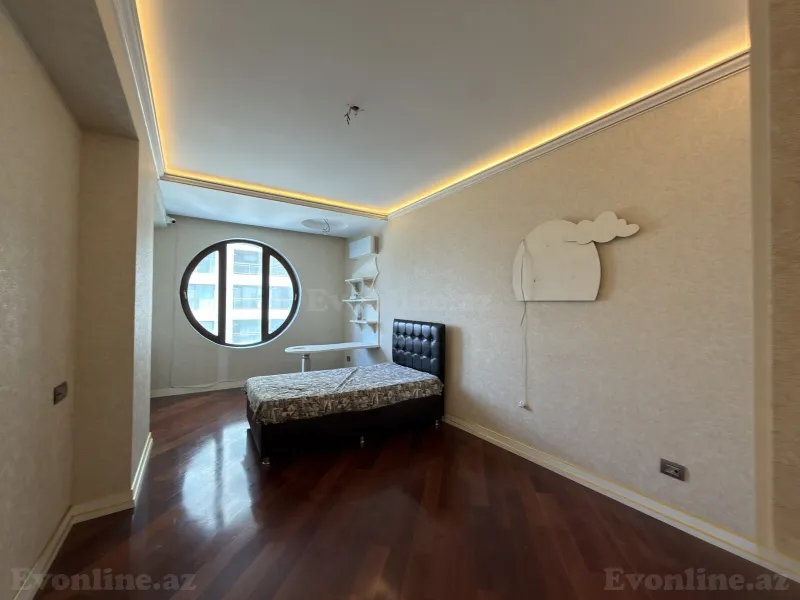 Satılır 3 otaqlı Mənzil Yeni tikili 180 m² Xətai r. - şəkil 12