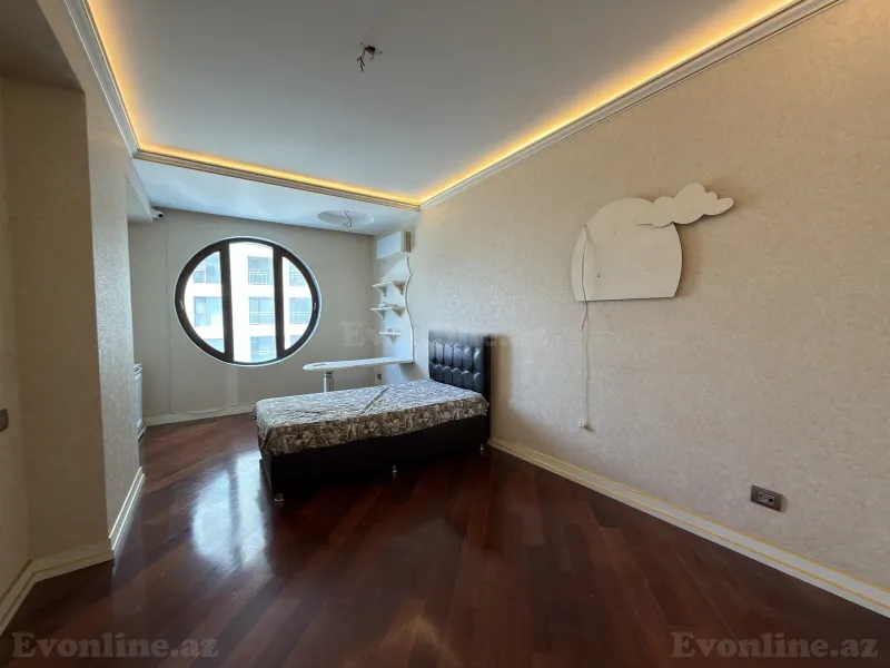 Satılır 3 otaqlı Mənzil Yeni tikili 180 m² Xətai r. - şəkil 13