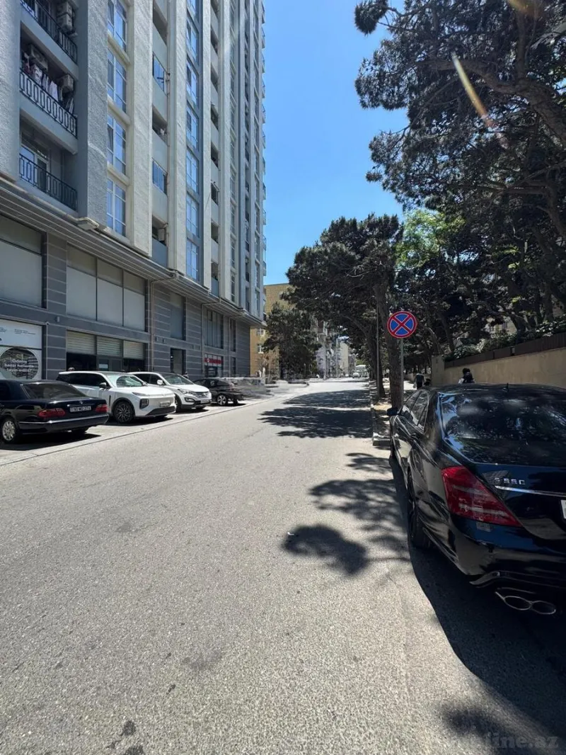 Obyekt 650 m² Səbail r. Satılır