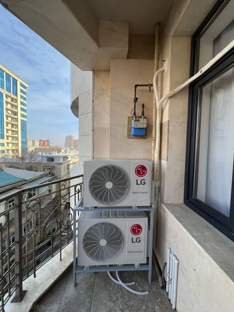 Kirayə verilir 3 otaqlı Mənzil Yeni tikili 140 m² Sahil m. - şəkil 19