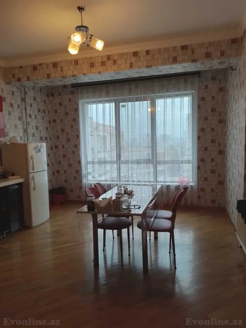 Satılır 3 otaqlı Mənzil Yeni tikili 135 m² Elmlər Akademiyası m. - şəkil 2
