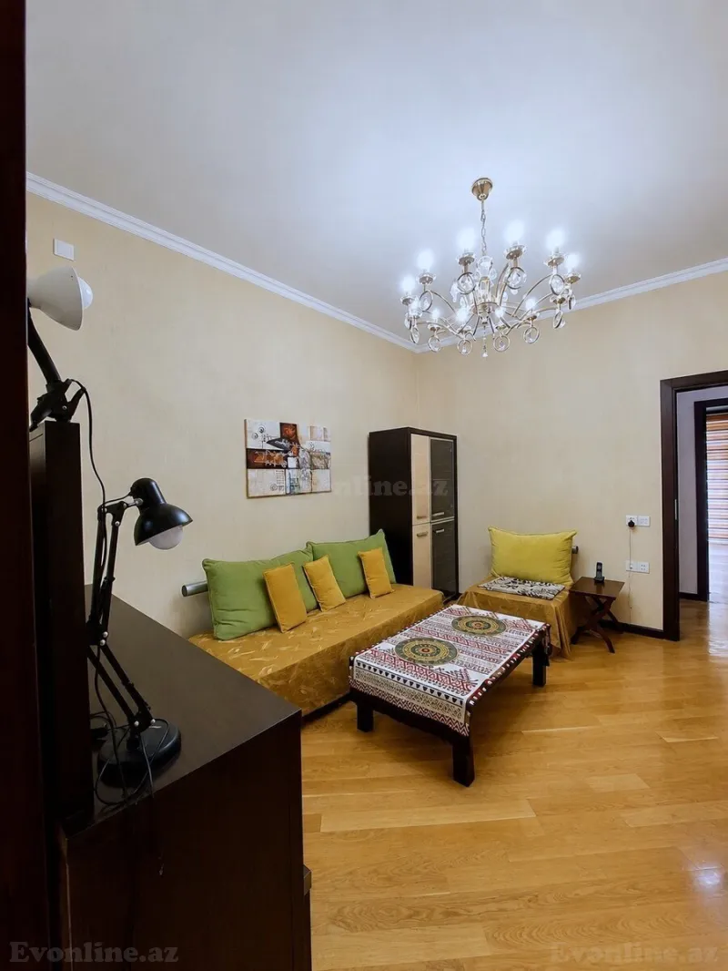 Satılır 3 otaqlı Mənzil Köhnə tikili 90 m² Elmlər Akademiyası m. - şəkil 2