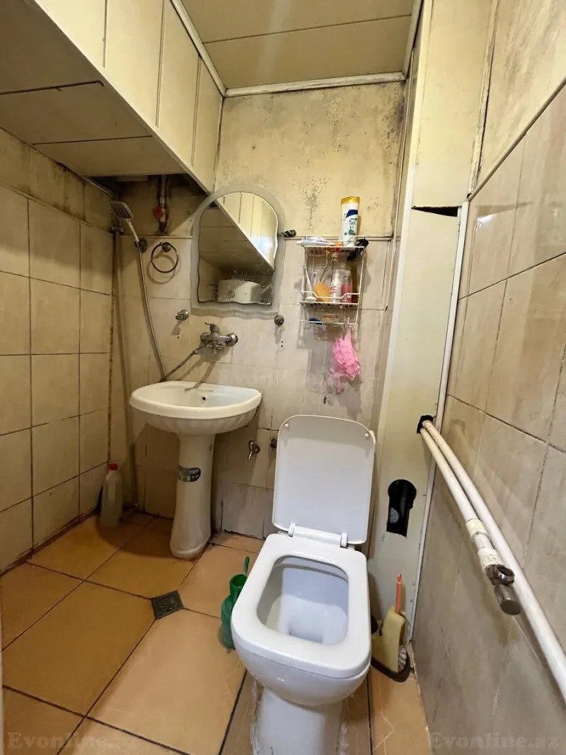 Satılır 2 otaqlı Mənzil Köhnə tikili 40 m² Xətai r. - şəkil 12