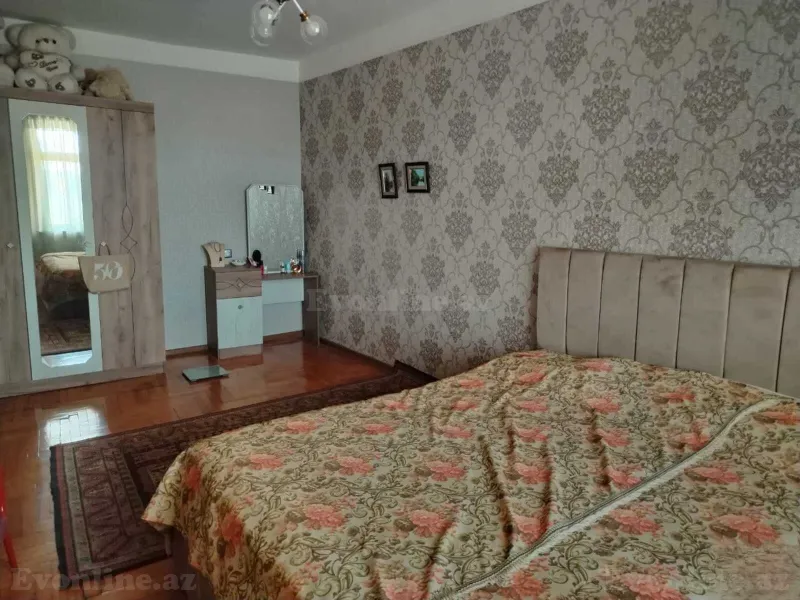 Satılır 4 otaqlı Mənzil Köhnə tikili 76 m² Memar Əcəmi m. - şəkil 2