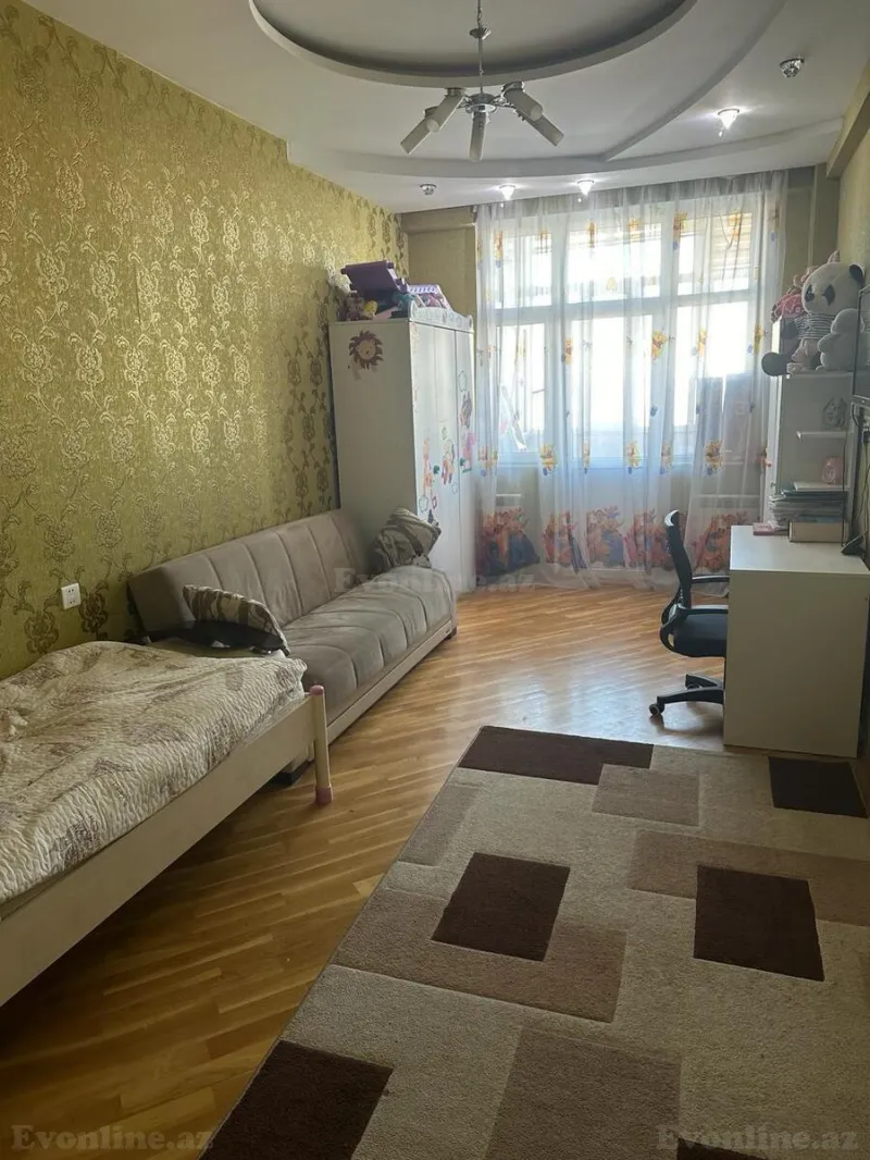 3 otaqlı Mənzil 90 m² 20 Yanvar m. Satılır