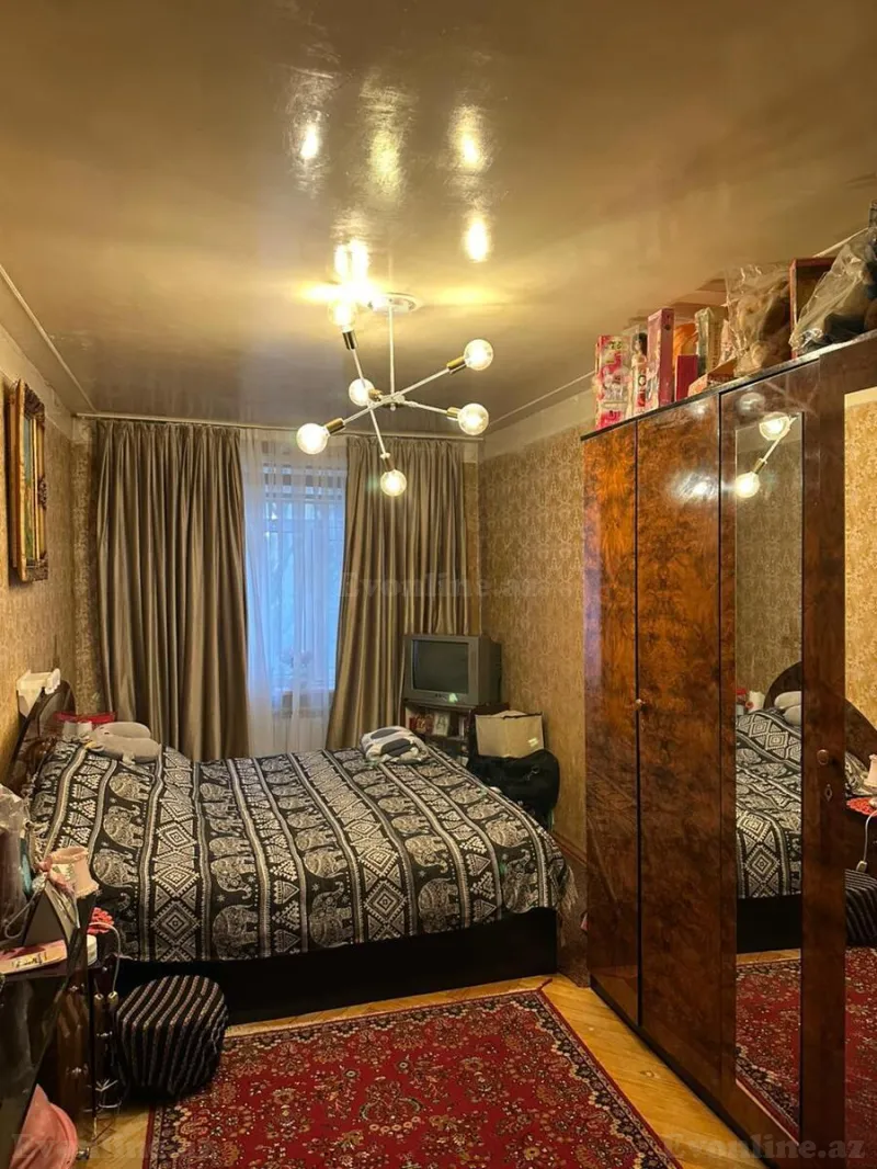 Satılır 3 otaqlı Mənzil Köhnə tikili 70 m² Elmlər Akademiyası m. - şəkil 4