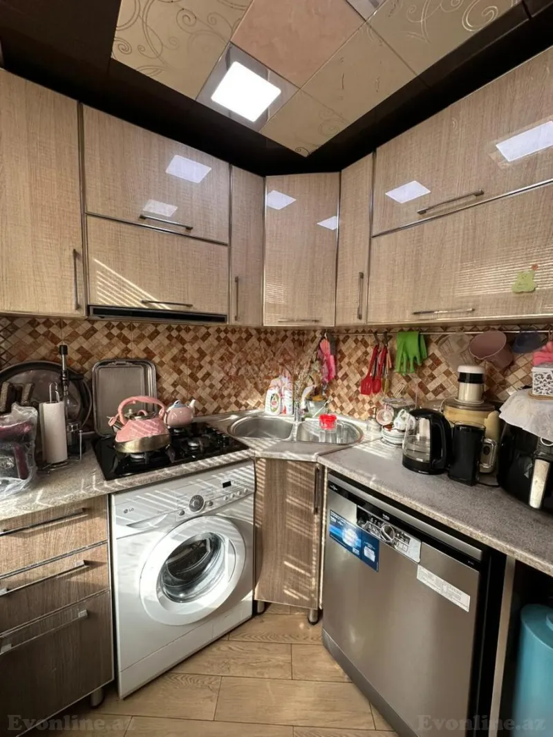 Satılır 3 otaqlı Mənzil Köhnə tikili 70 m² Elmlər Akademiyası m. - şəkil 7