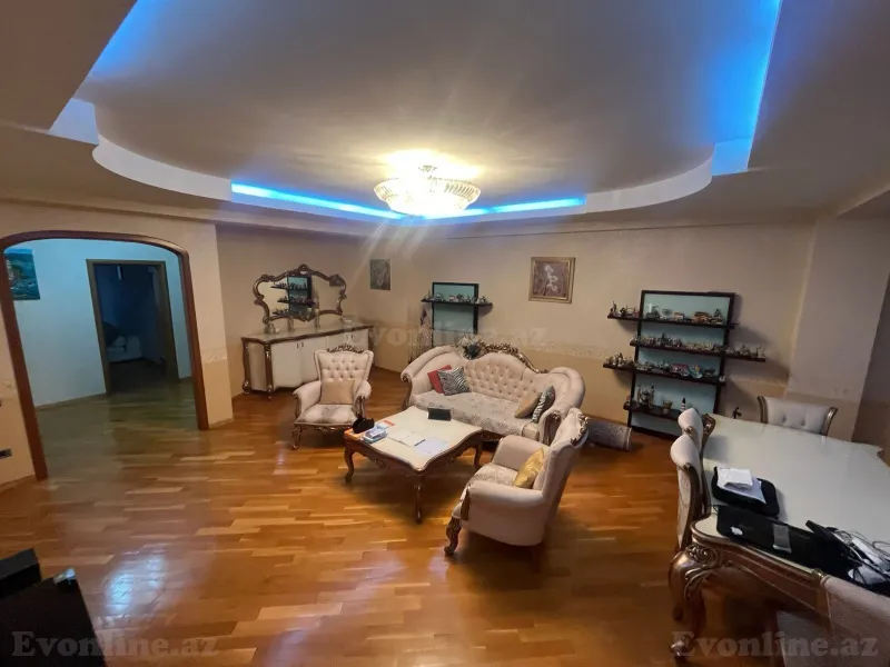 Kirayə verilir 4 otaqlı Mənzil Yeni tikili 200 m² Xətai m. - şəkil 3