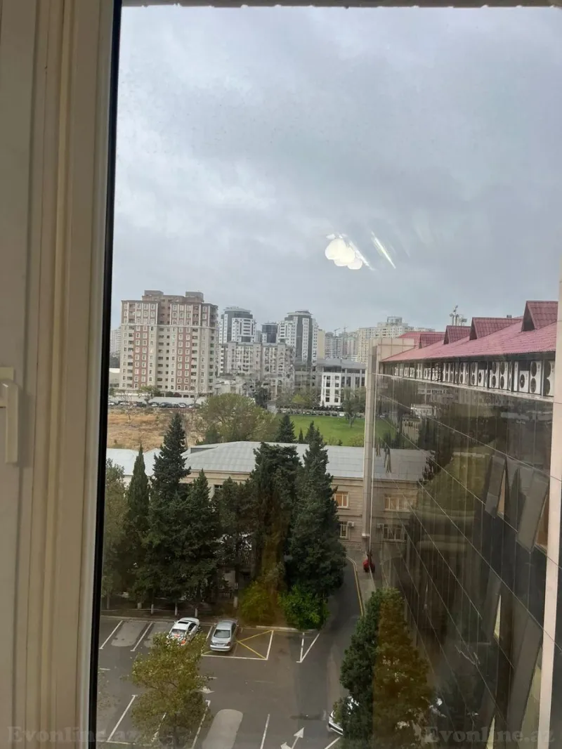Kirayə verilir 4 otaqlı Mənzil Yeni tikili 200 m² Xətai m. - şəkil 17