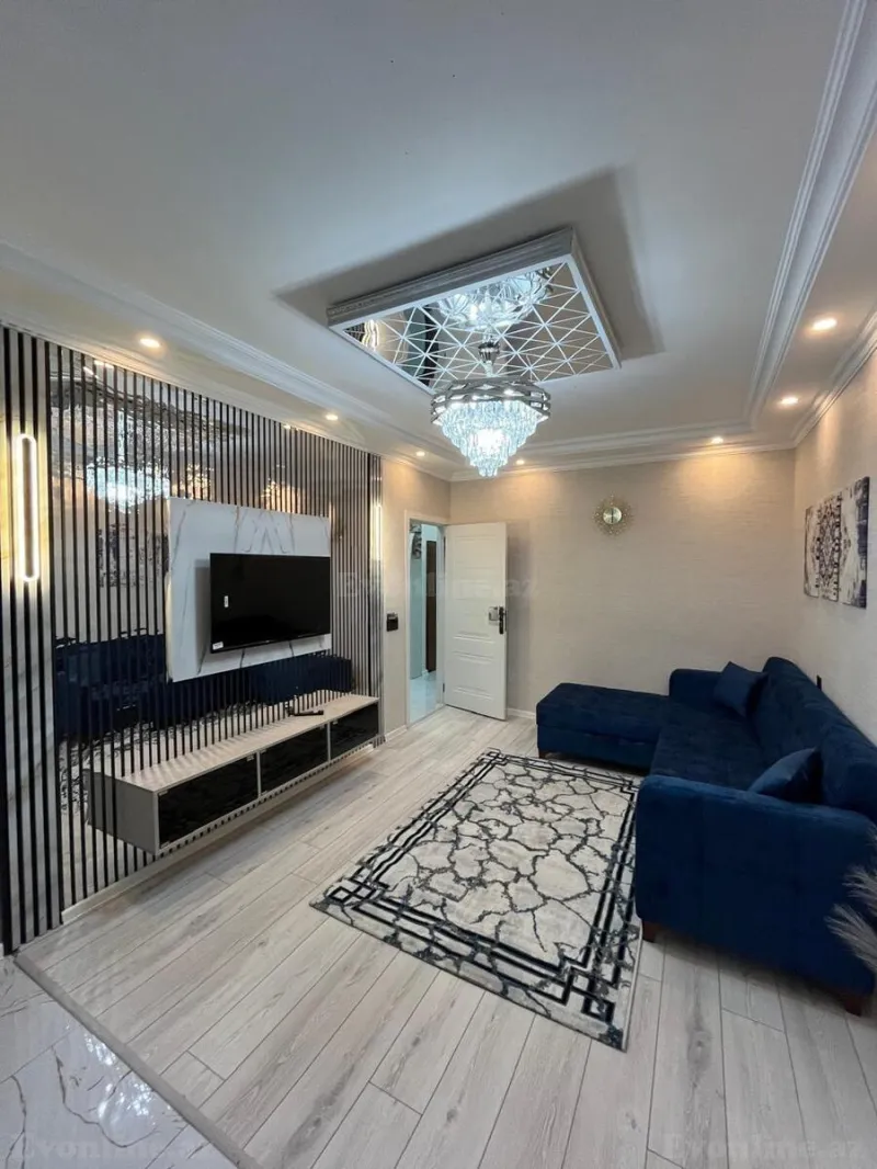 3 otaqlı Mənzil 100 m² Xətai r. Satılır