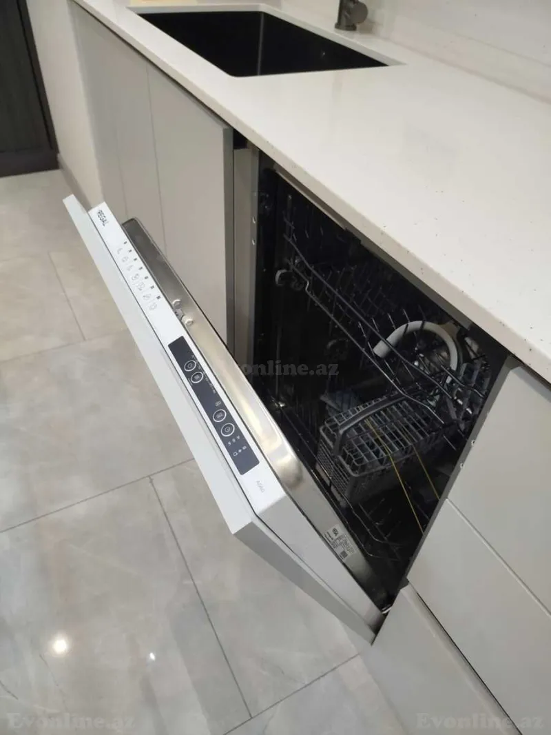 Kirayə verilir 3 otaqlı Mənzil Yeni tikili 96 m² 28 May m. - şəkil 11