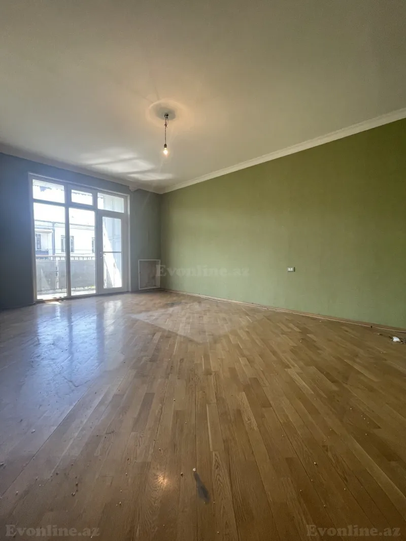Satılır 3 otaqlı Mənzil Köhnə tikili 90 m² Elmlər Akademiyası m. - şəkil 2