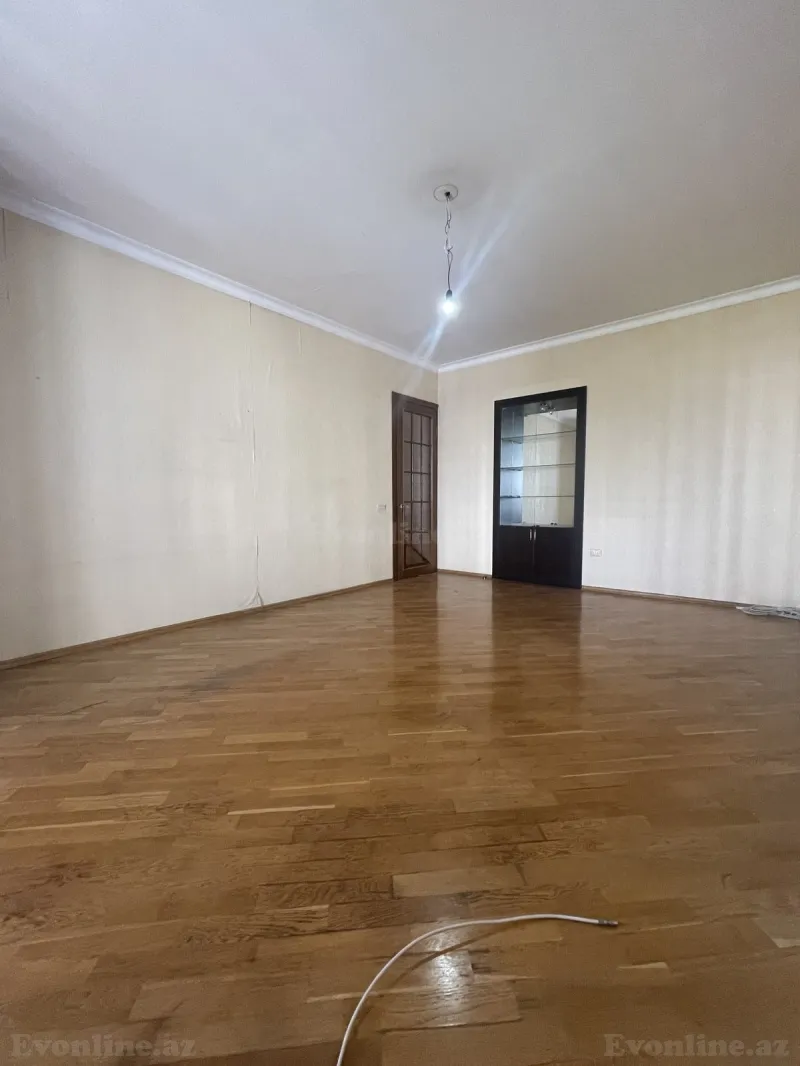 Satılır 3 otaqlı Mənzil Köhnə tikili 90 m² Elmlər Akademiyası m. - şəkil 7