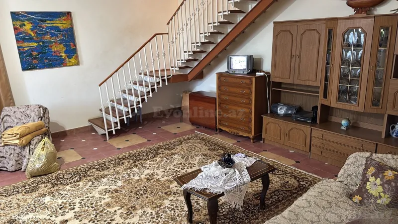 6 otaqlı Həyət evi 220 m² Görədil Satılır