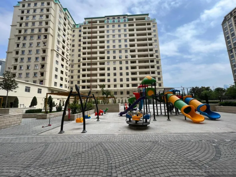 4 otaqlı Mənzil 176 m² Nərimanov r. Satılır
